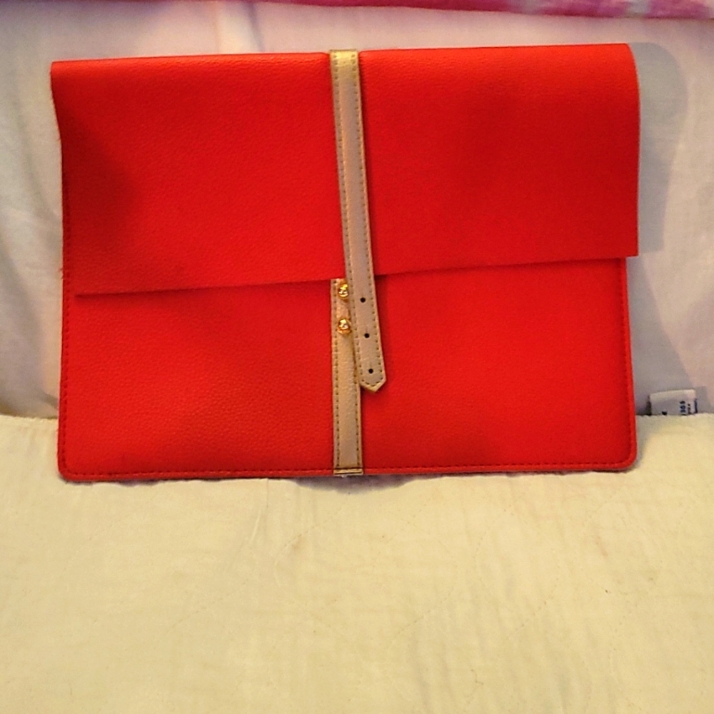 Firth City Leather File Clutch
